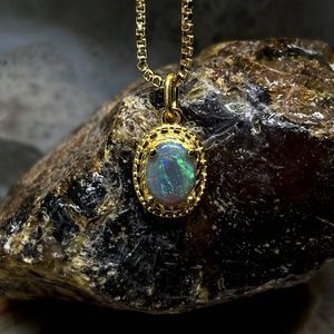 Supercilious Striated Lightning Ridge Opal Pendant Necklace 18” 1mm Box Chain